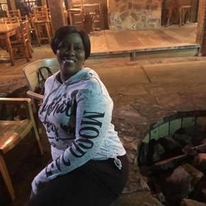 Meet your Posher, Candice